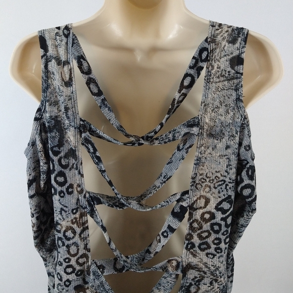 Sugar & Spice Leopard Print Cold Shoulder Dress - Picture 9 of 10